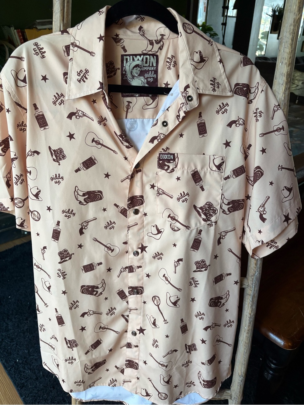 DIXXON Cream Short-Sleeve Western Print Button-Up Shirt